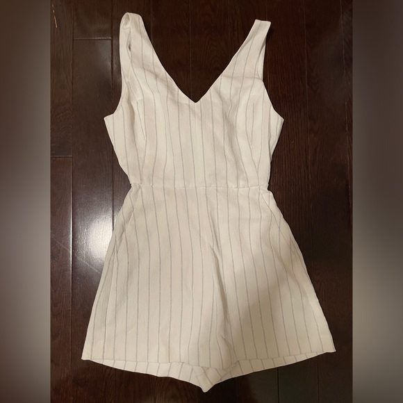 Wilfred Romper (Size 0) - Picture 1 of 4